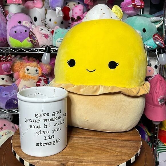 Edwin Lemon Meringue Pie Squishmallows size 16 inch FTM